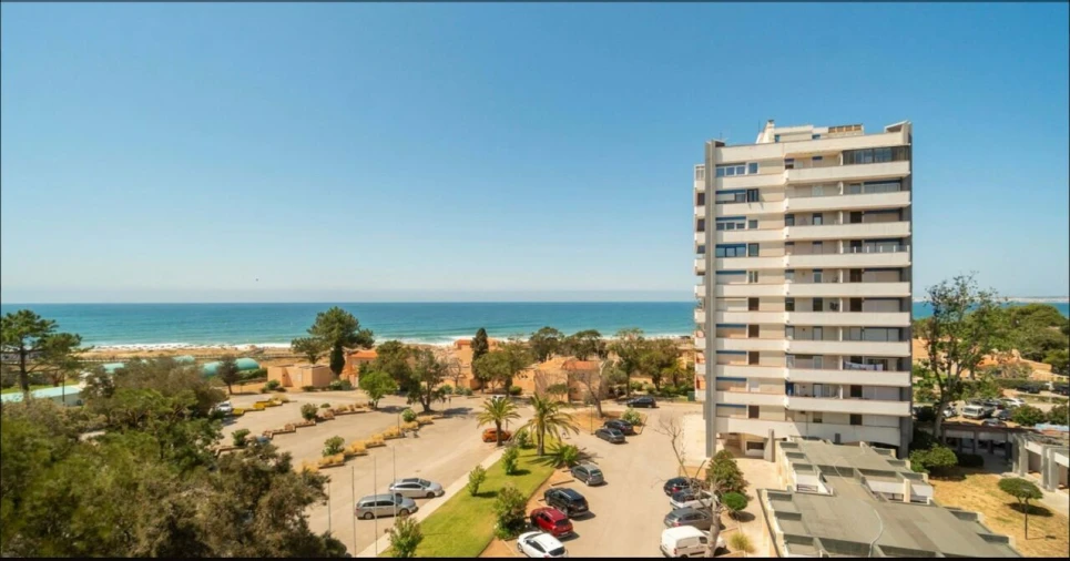 Apartamento T0 para Venda em Alvor Foto 13