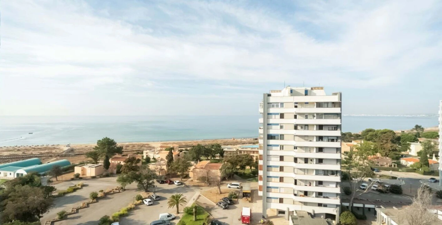 Apartamento T0 para Venda em Alvor Foto 1