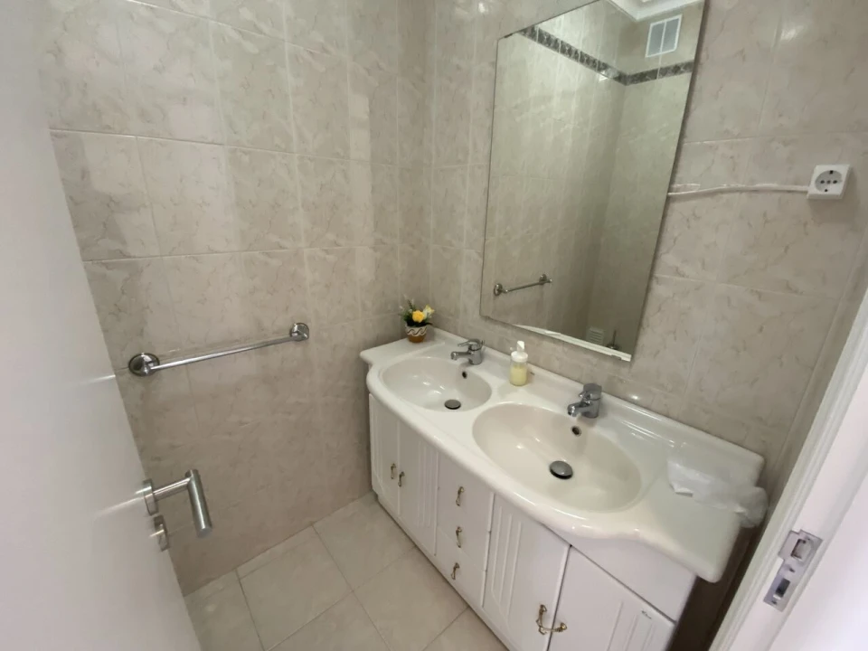 Moradia T7 para Venda em Portimão Foto 27