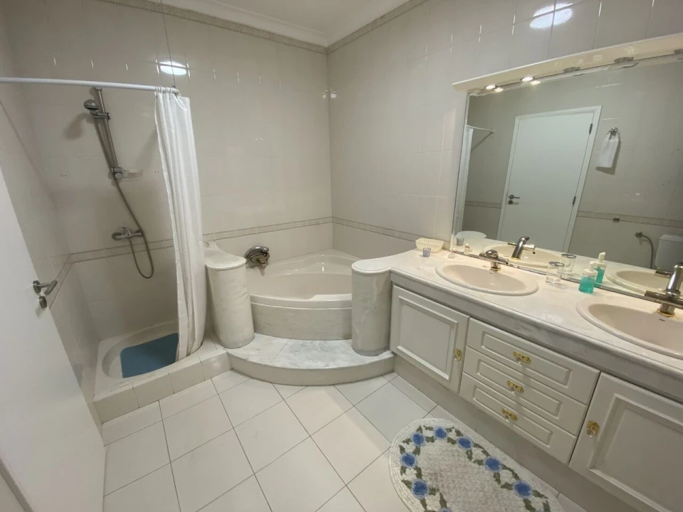 Moradia T7 para Venda em Portimão Foto 32