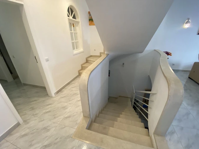 Moradia T7 para Venda em Portimão Foto 28