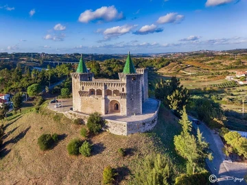 Terreno para Venda em Lagos (São Sebastião e Santa Maria)
