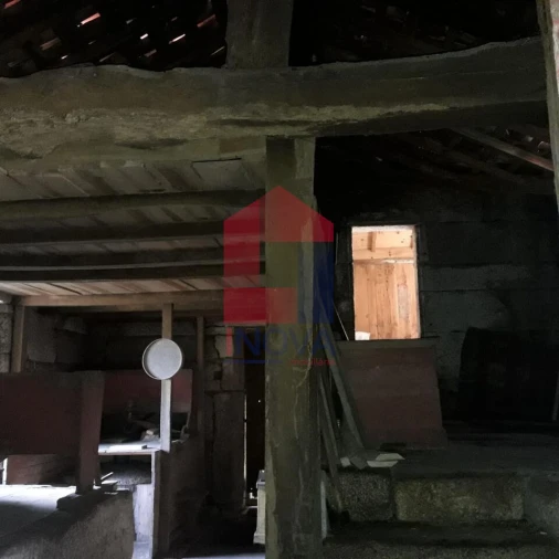 Moradia T0 para Venda em Sabariz Foto 5