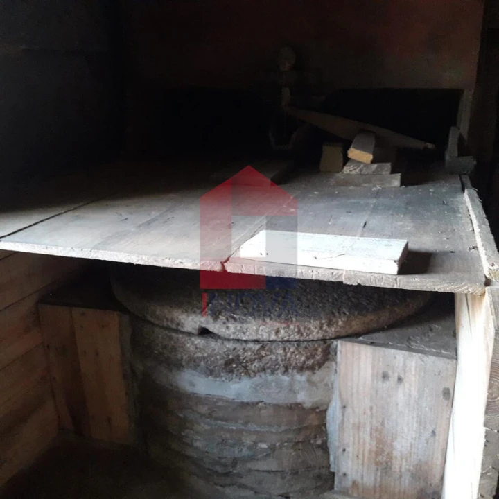 Moradia T0 para Venda em Sabariz Foto 6