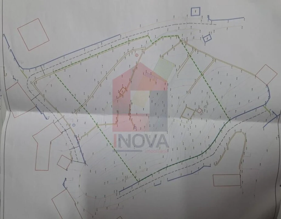 Moradia T4 para Venda em Dossãos Foto 38