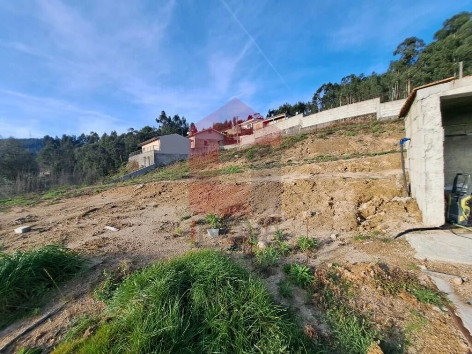 Moradia T4 para Venda em Dossãos Foto 23