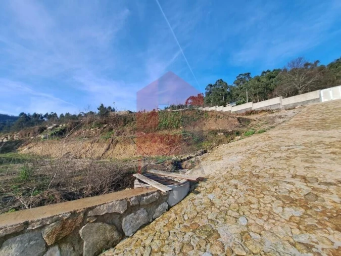 Moradia T4 para Venda em Dossãos Foto 19