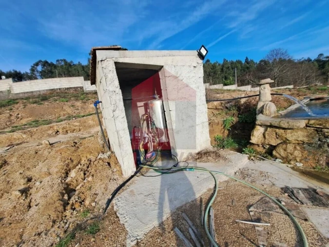 Moradia T4 para Venda em Dossãos Foto 18