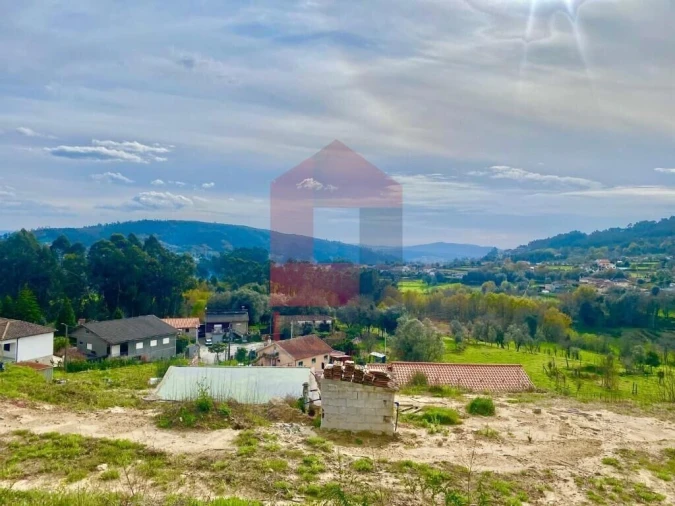 Moradia T4 para Venda em Dossãos Foto 30