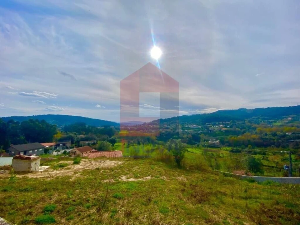 Moradia T4 para Venda em Dossãos Foto 27