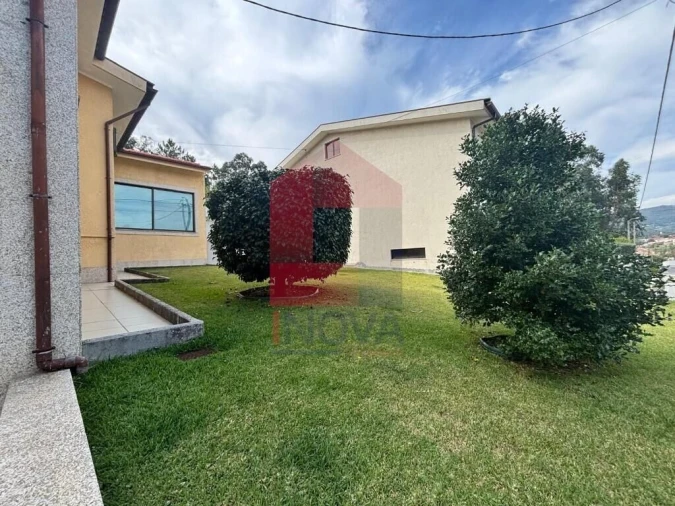 Moradia T3 para Venda em Moure Foto 46