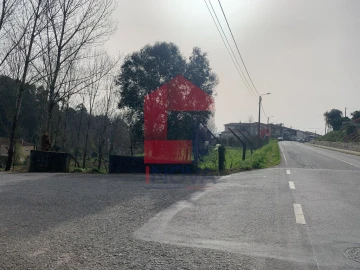 Terreno para Venda em Vila Verde e Barbudo