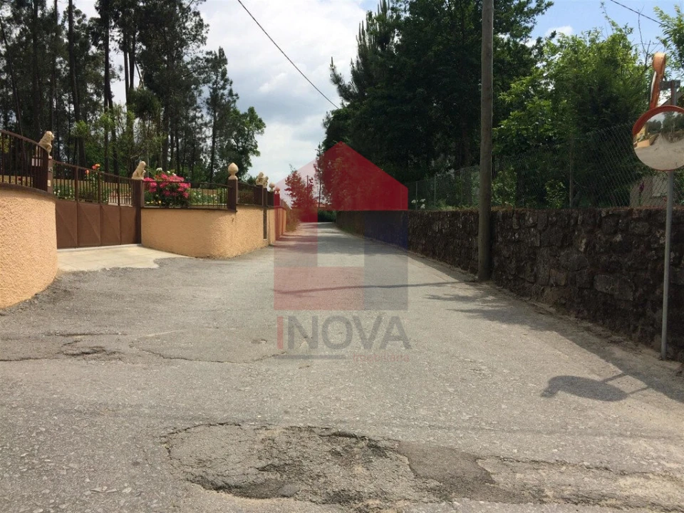 Terreno para Venda em Vila Verde e Barbudo Foto 10