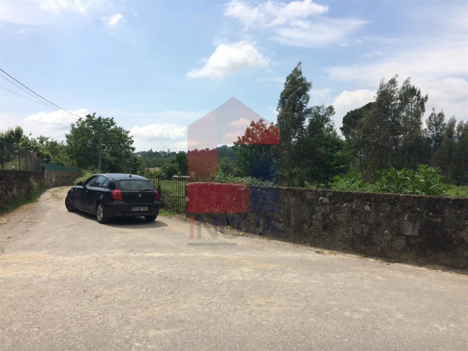 Terreno para Venda em Vila Verde e Barbudo Foto 9