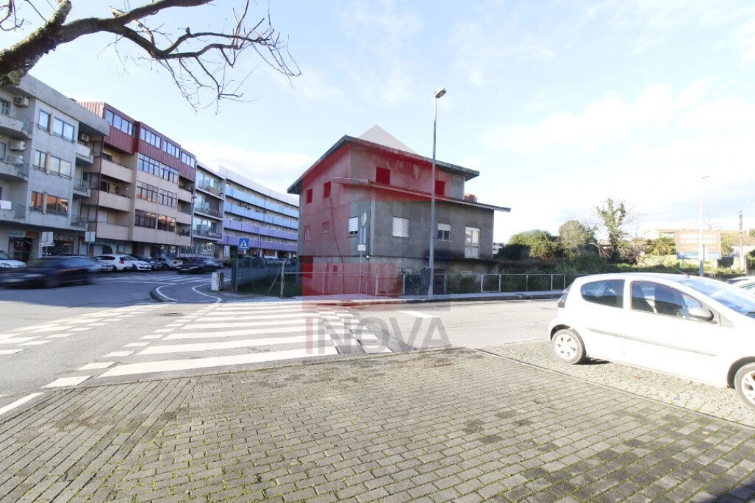 Moradia T6 para Venda em Vila Verde e Barbudo Foto 8