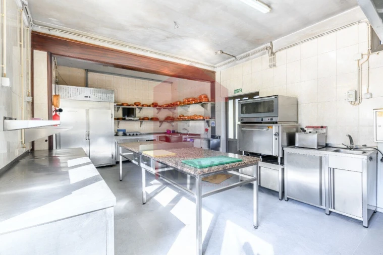 Moradia T4 para Venda em Bico Foto 9