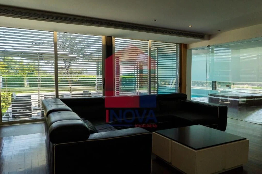 Moradia T4 para Venda em Sabariz Foto 2