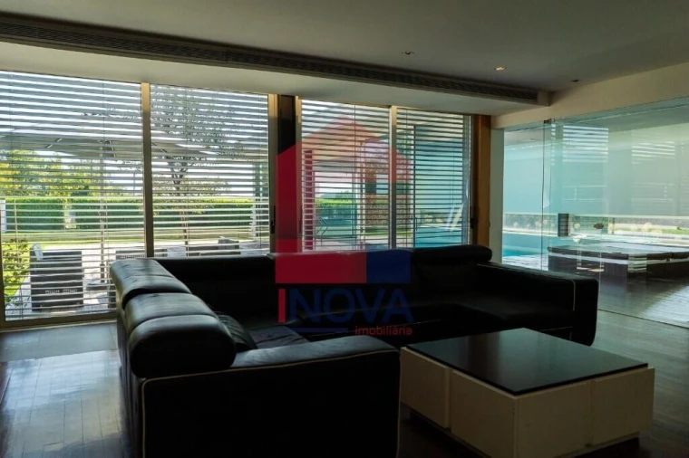 Moradia T4 para Venda em Sabariz Foto 2