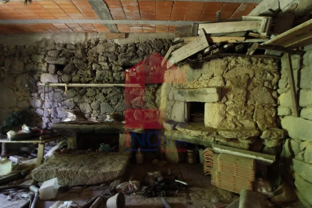 Moradia T2 para Venda em Sabariz Foto 17