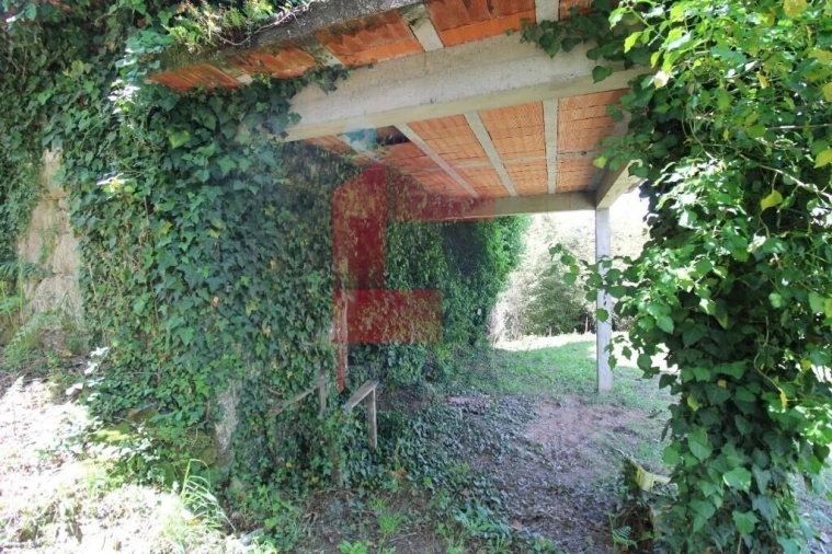 Moradia T2 para Venda em Sabariz Foto 28