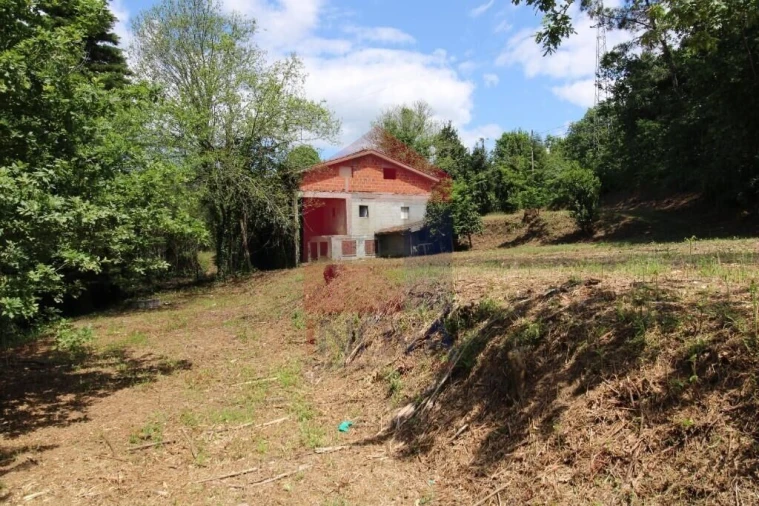 Moradia T2 para Venda em Sabariz Foto 39