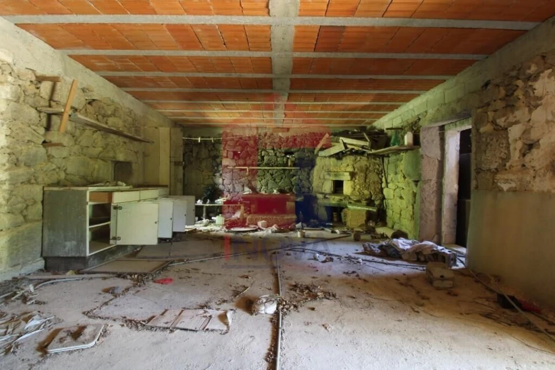 Moradia T2 para Venda em Sabariz Foto 19