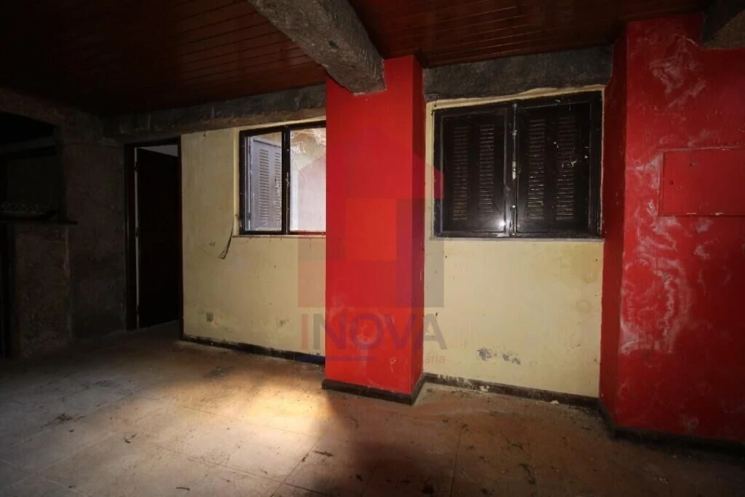 Moradia T2 para Venda em Sabariz Foto 13