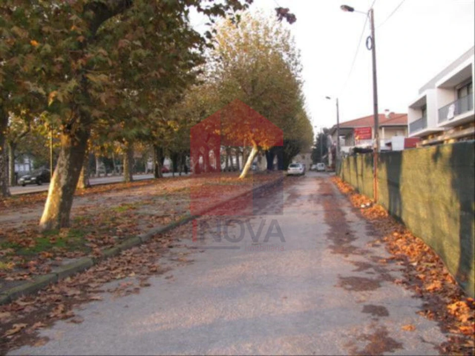 Loja para Venda em Soutelo Foto 3