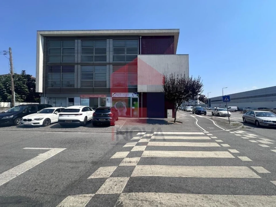 Escritório para Venda em Vila Verde e Barbudo Foto 1