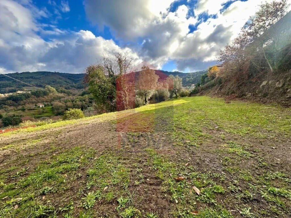 Moradia T3 para Venda em Gondufe Foto 3