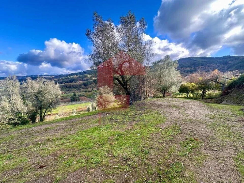 Moradia T3 para Venda em Gondufe Foto 10