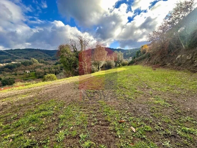 Moradia T3 para Venda em Gondufe Foto 3