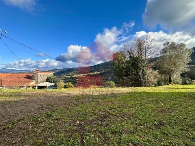 Moradia T3 para Venda em Gondufe Foto 6