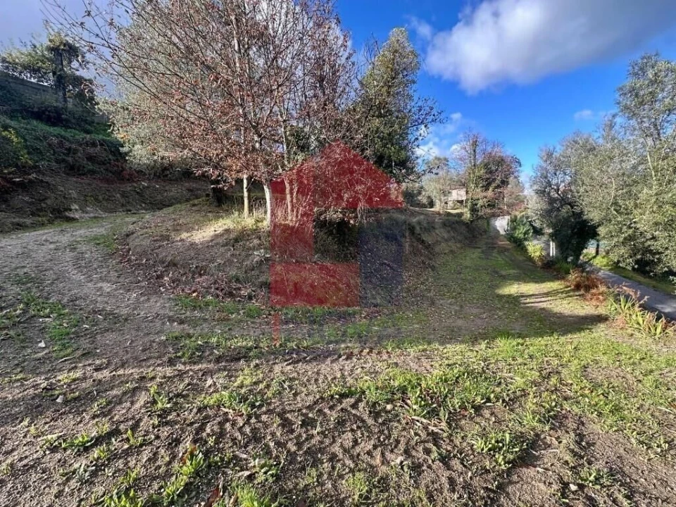 Moradia T3 para Venda em Gondufe Foto 19