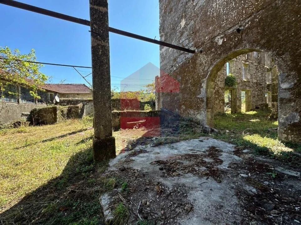 Quinta T4 para Venda em Azias Foto 25