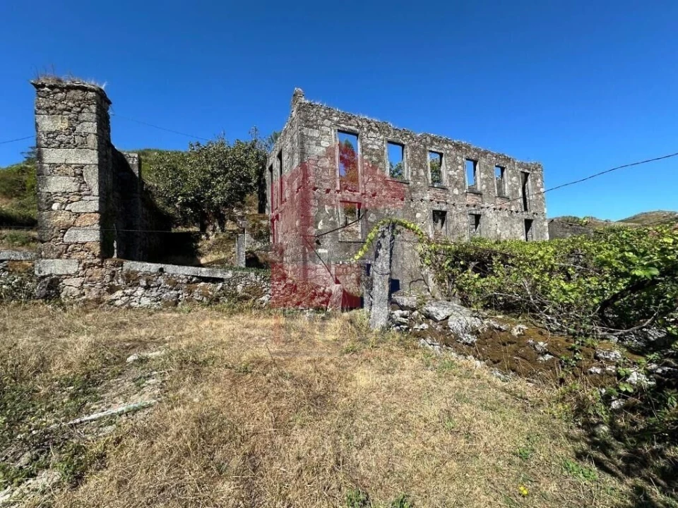 Quinta T4 para Venda em Azias Foto 26