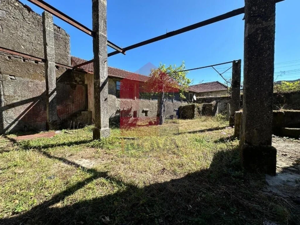 Quinta T4 para Venda em Azias Foto 28