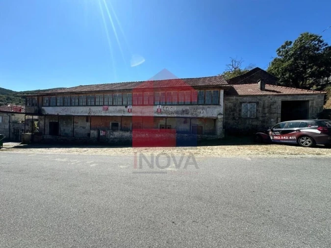 Quinta T4 para Venda em Azias Foto 55