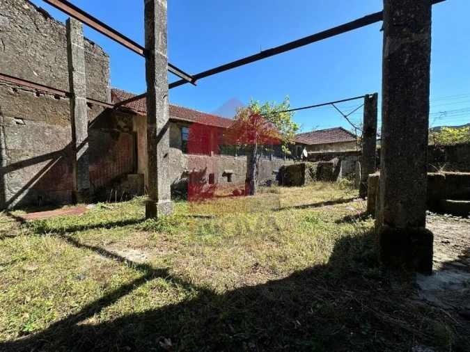 Quinta T4 para Venda em Azias Foto 28