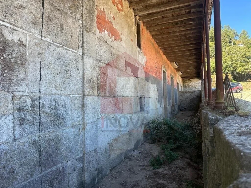 Quinta T4 para Venda em Azias Foto 37