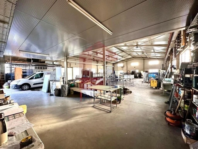 Armazém para Venda em Vila Verde e Barbudo Foto 9