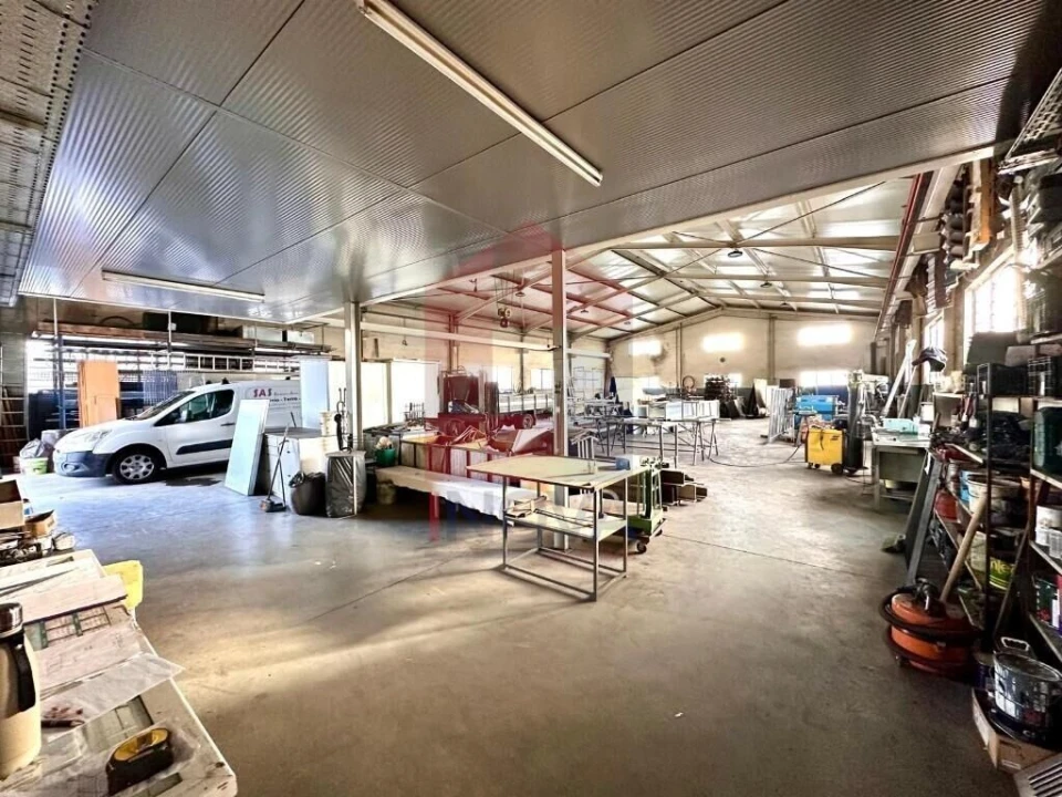 Armazém para Venda em Vila Verde e Barbudo Foto 9