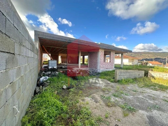 Moradia T3 para Venda em Gandra Foto 29