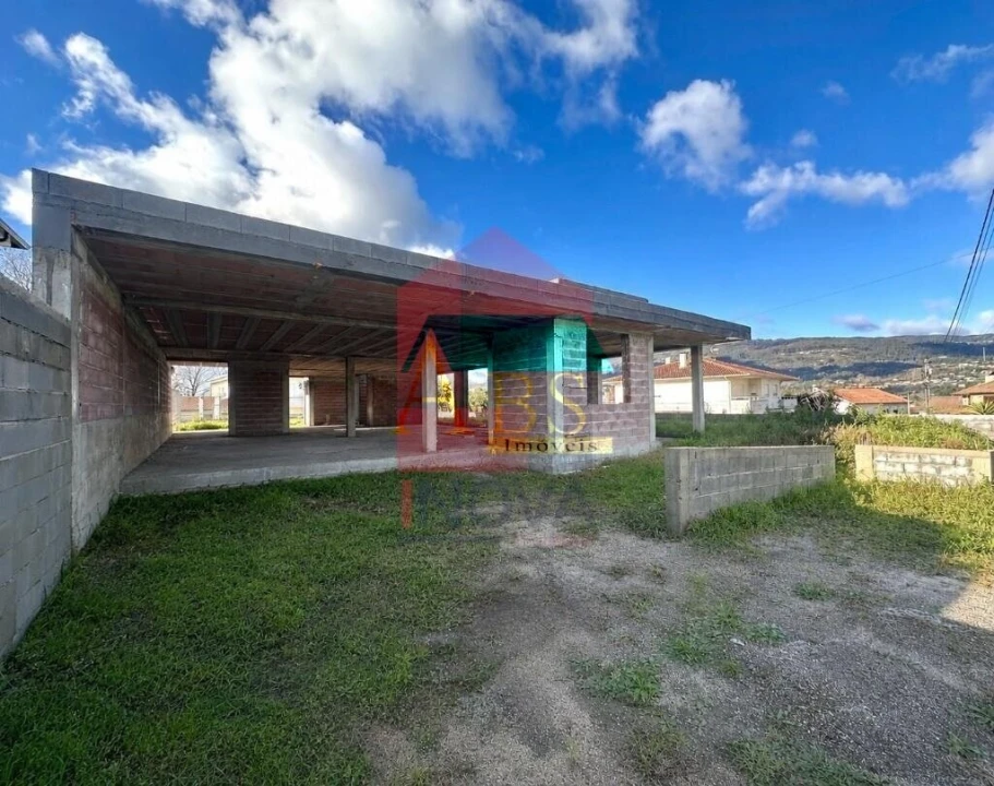 Moradia T3 para Venda em Gandra Foto 11