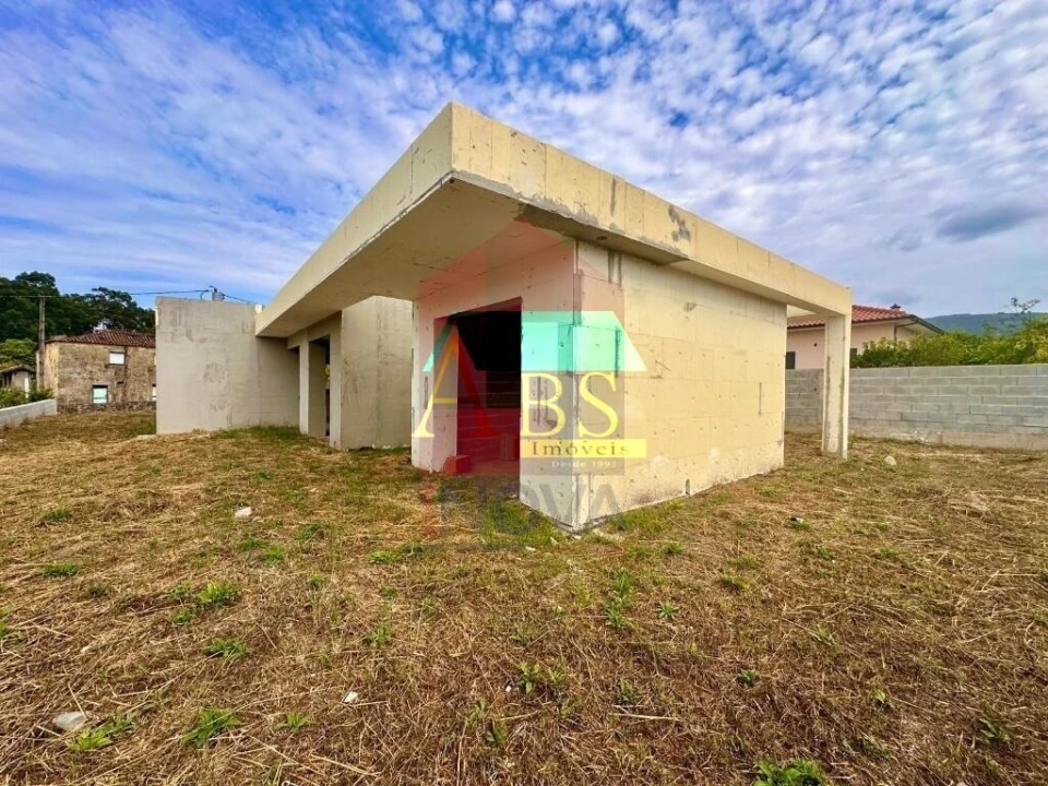 Moradia T3 para Venda em Gandra Foto 4