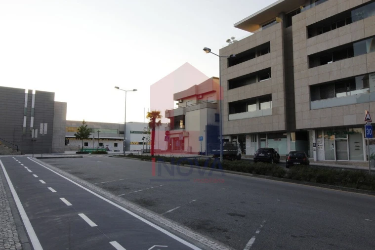 Loja para Venda em Vila Verde e Barbudo Foto 8