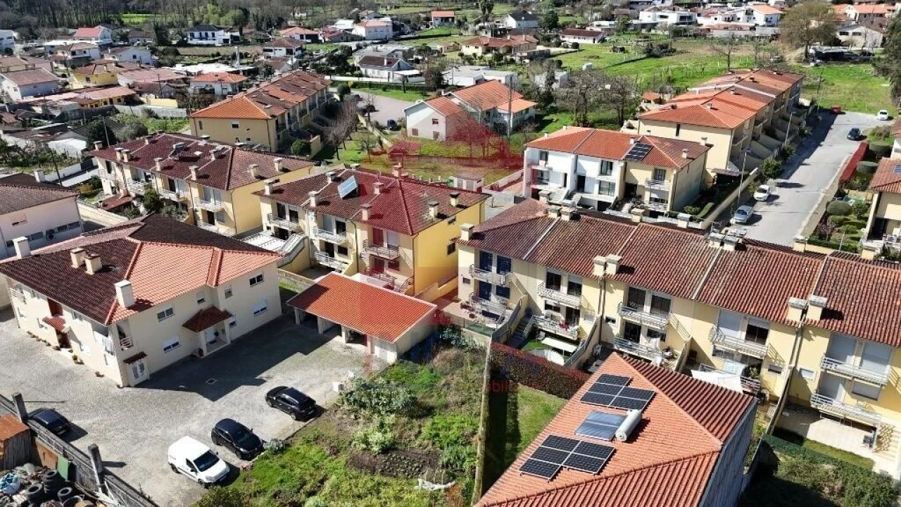 Moradia T3 para Venda em Loureira Foto 14