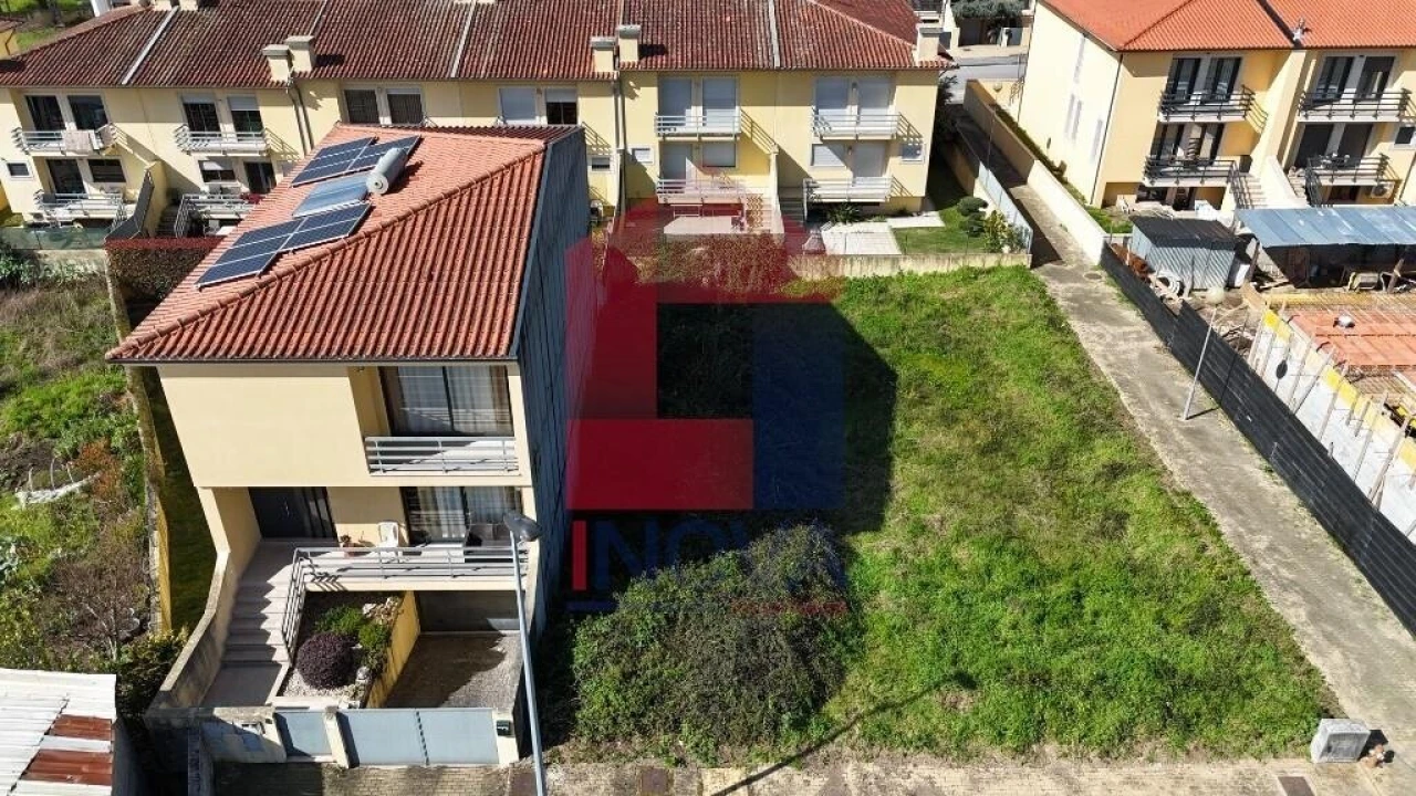 Moradia T3 para Venda em Loureira Foto 5