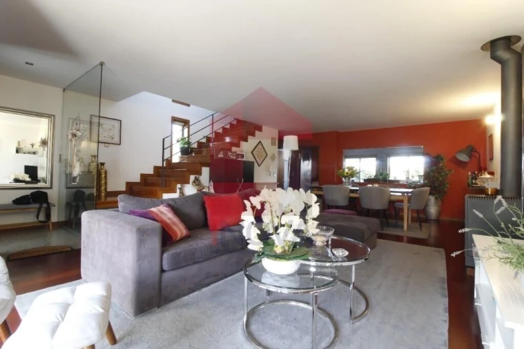 Moradia T3 para Venda em Loureira Foto 3