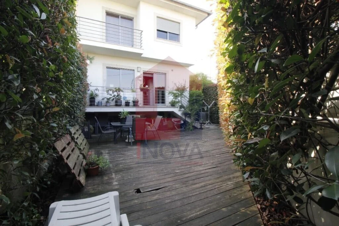 Moradia T3 para Venda em Loureira Foto 10